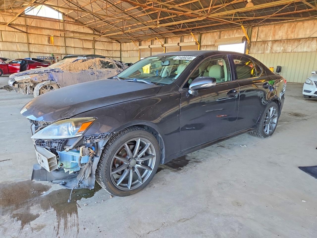 Vue de 2011 LEXUS IS 250 BASE, angle 1