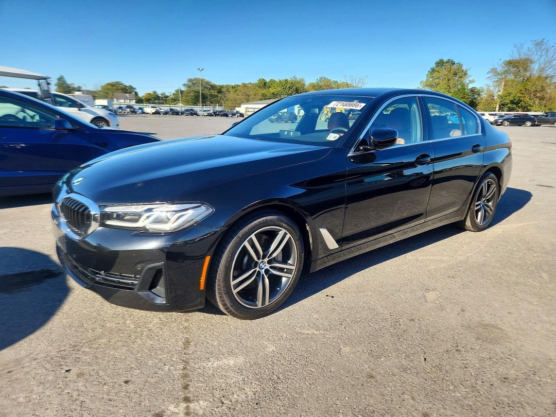Vue de 2023 BMW 530 XI, angle 1