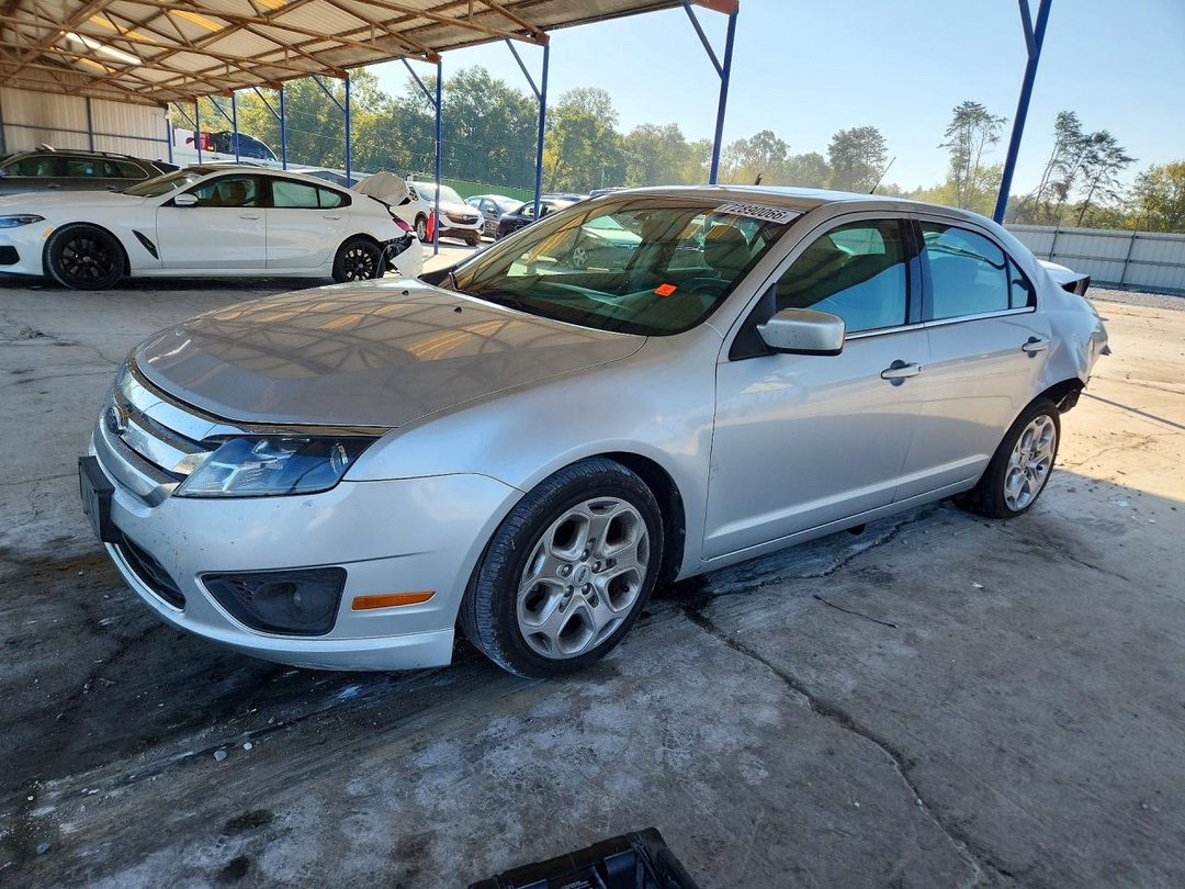 Вид 2010 FORD FUSION SE, угол 1