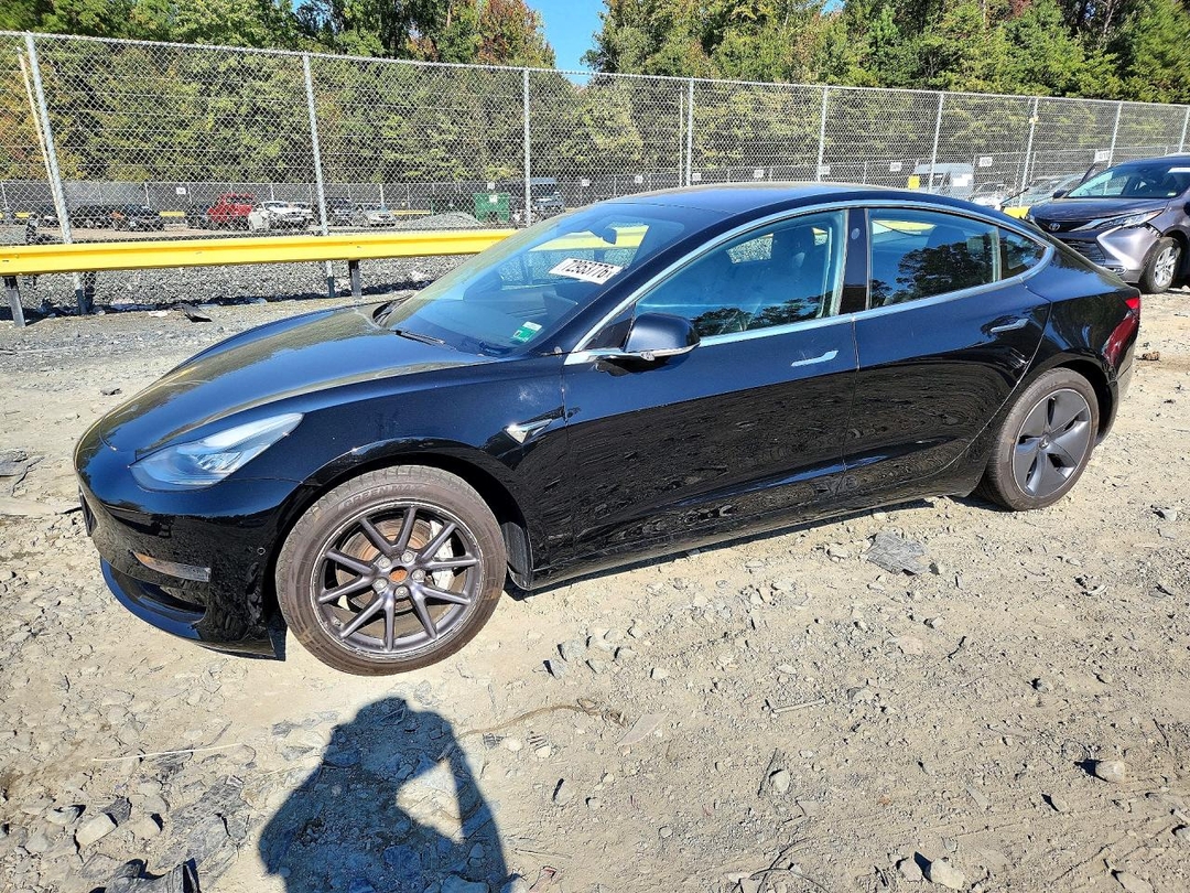 Vista de 2018 TESLA MODEL 3, ángulo 1