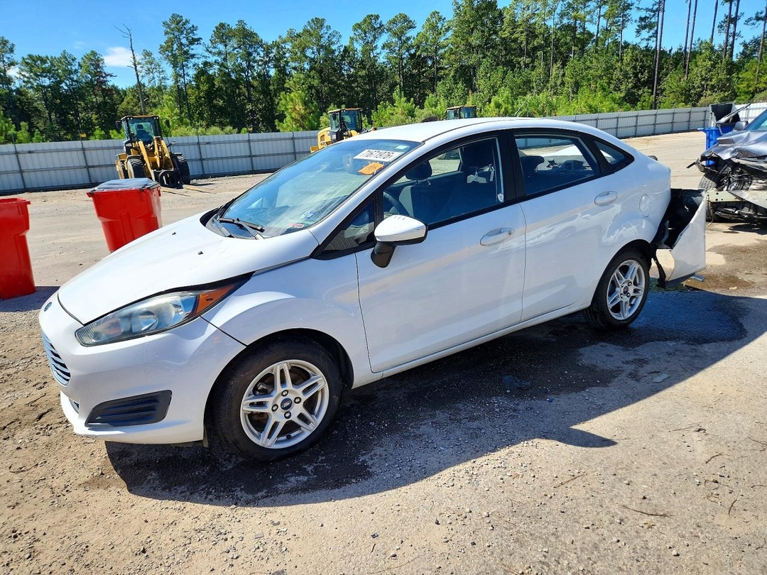 Vista de 2018 FORD FIESTA SE, ángulo 1