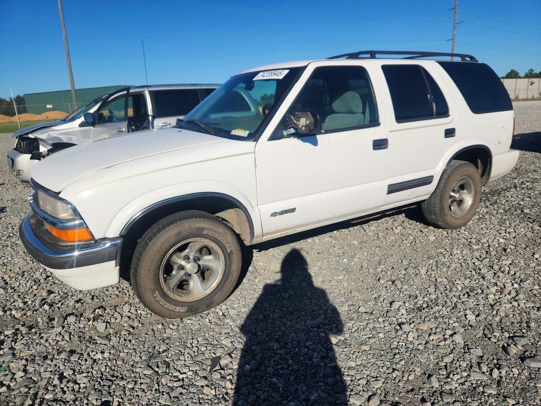 منظر 2001 CHEVROLET BLAZER، زاوية 1