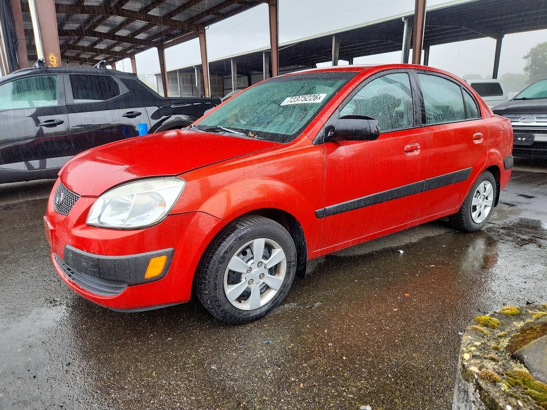 منظر 2006 KIA RIO BASE، زاوية 1