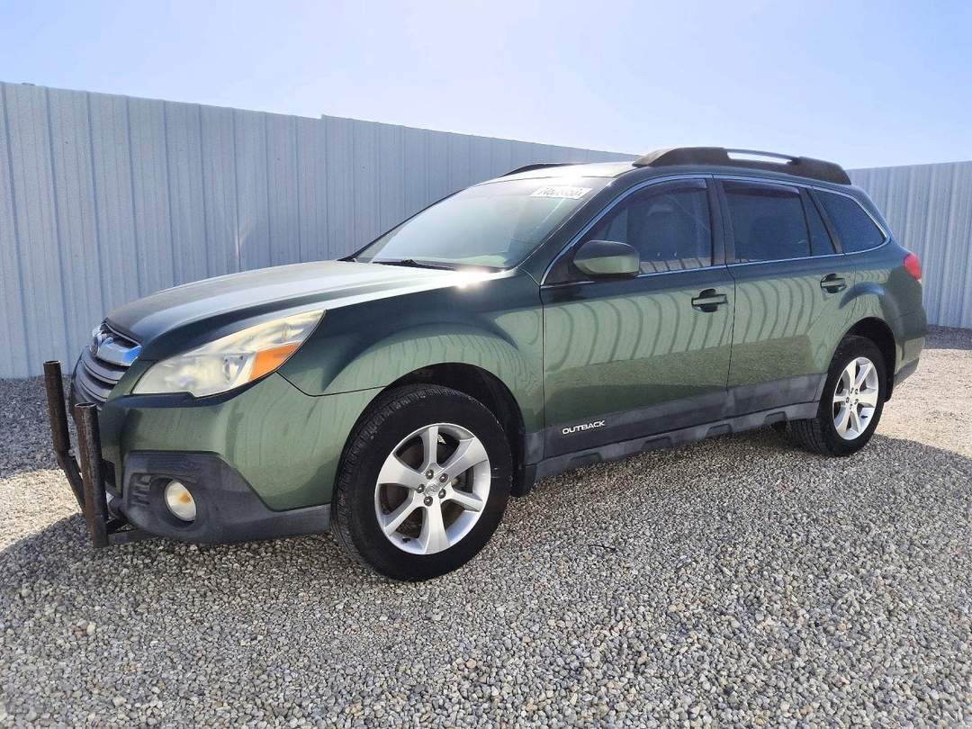 Vue de 2013 SUBARU OUTBACK 2.5I LIMITED, angle 1