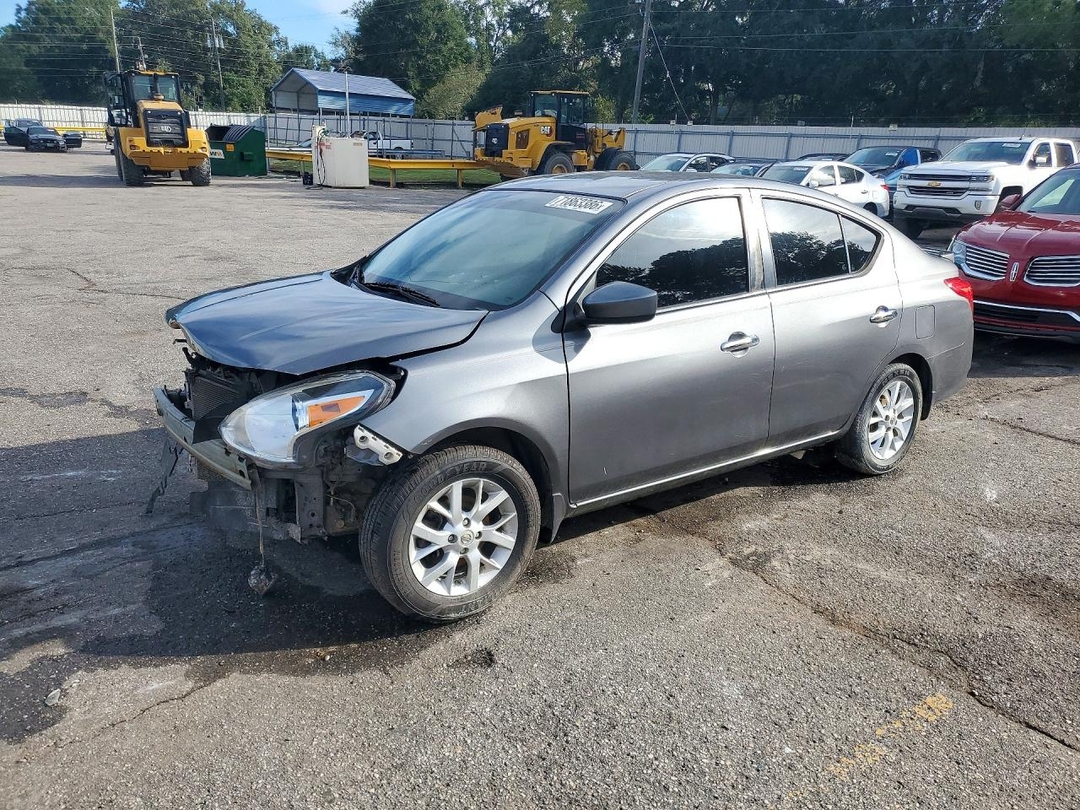 Vista de 2016 NISSAN VERSA 1.6 SV, ángulo 1