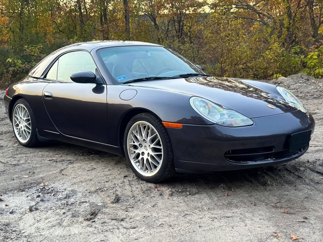 Vista de 2000 PORSCHE 911 CARRERA 2, ángulo 1