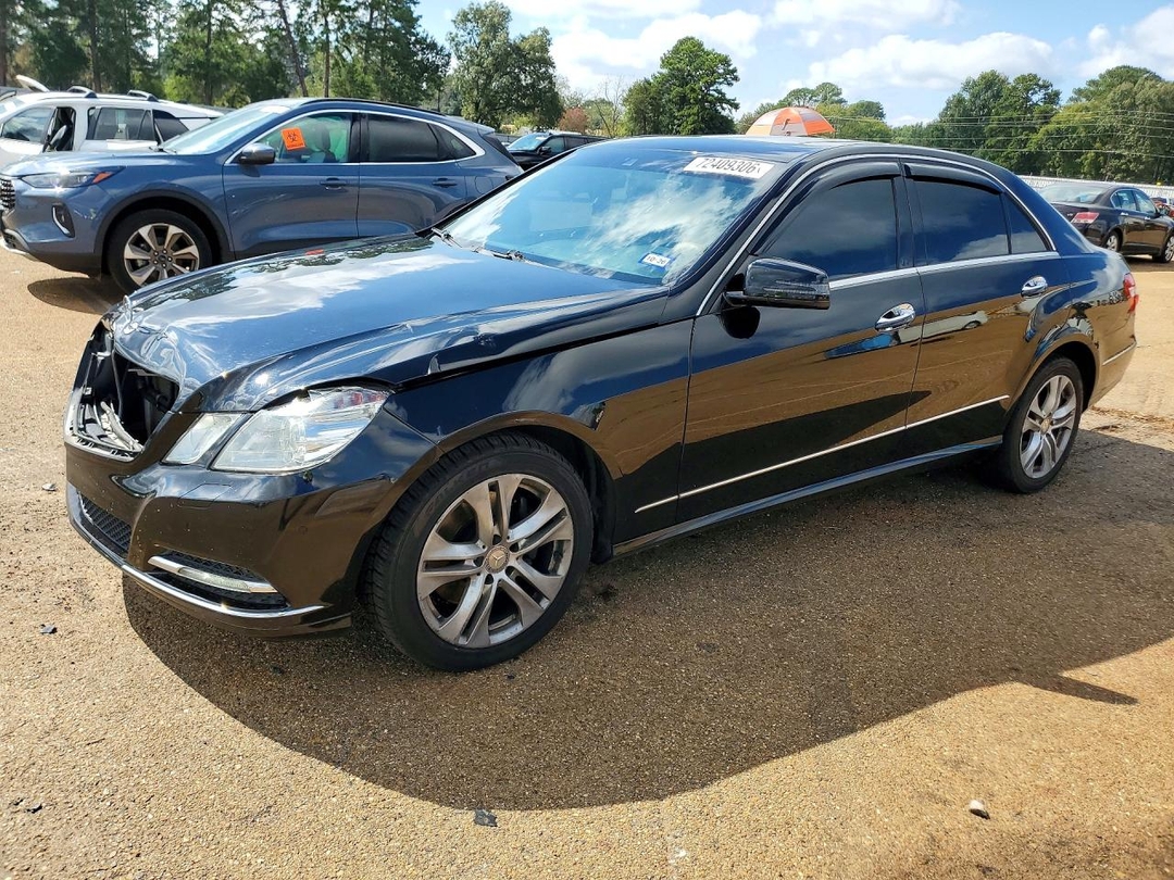Вид 2011 MERCEDES-BENZ E 350, угол 1