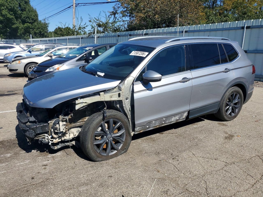 Вид 2022 VOLKSWAGEN TIGUAN SE, угол 1