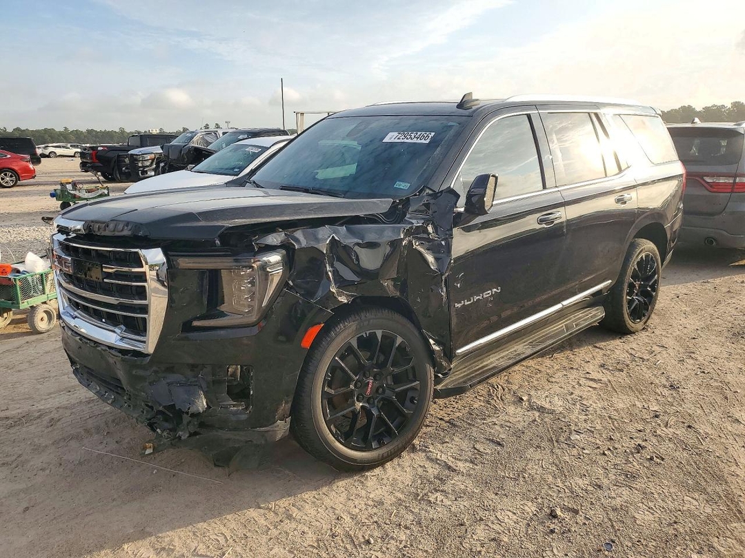 منظر 2022 GMC YUKON SLT، زاوية 1