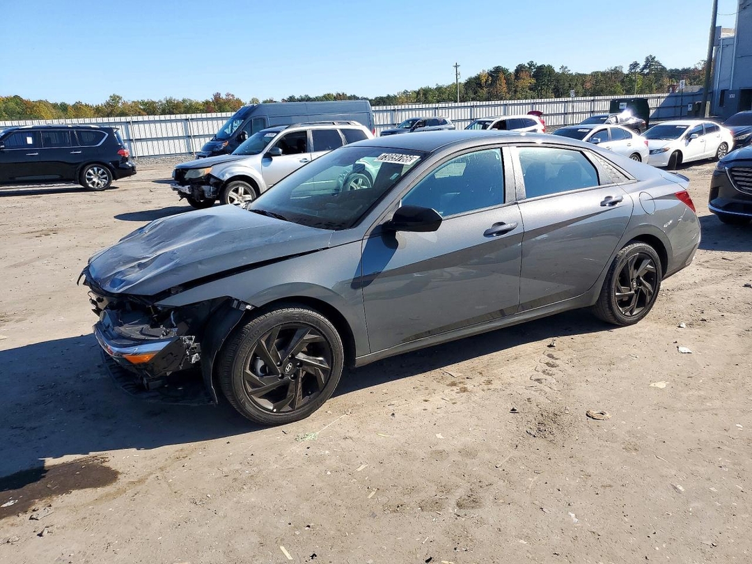 Vue de 2026 HYUNDAI ELANTRA SEL SPORT, angle 1