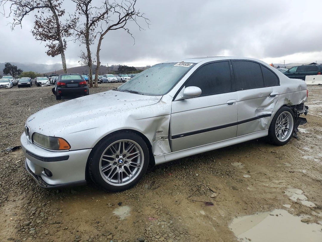 منظر 2001 BMW M5، زاوية 1
