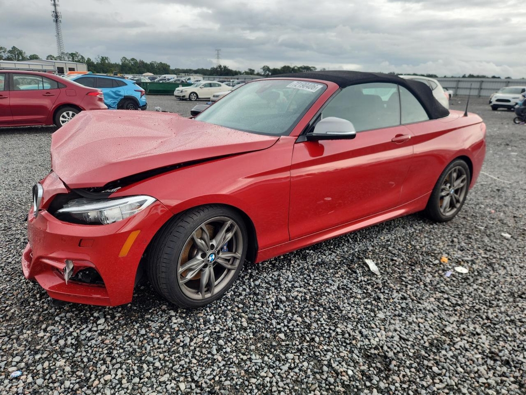 منظر 2017 BMW M240I، زاوية 1