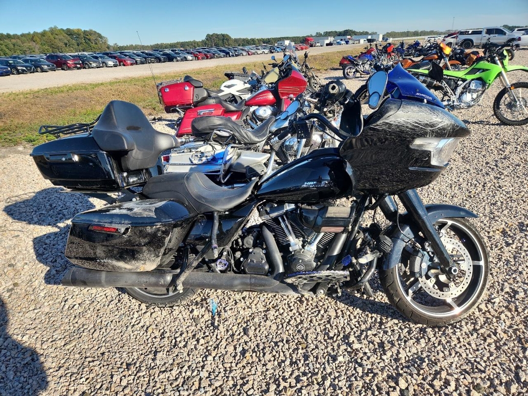 Vue de 2024 HARLEY-DAVIDSON FLTRX, angle 1