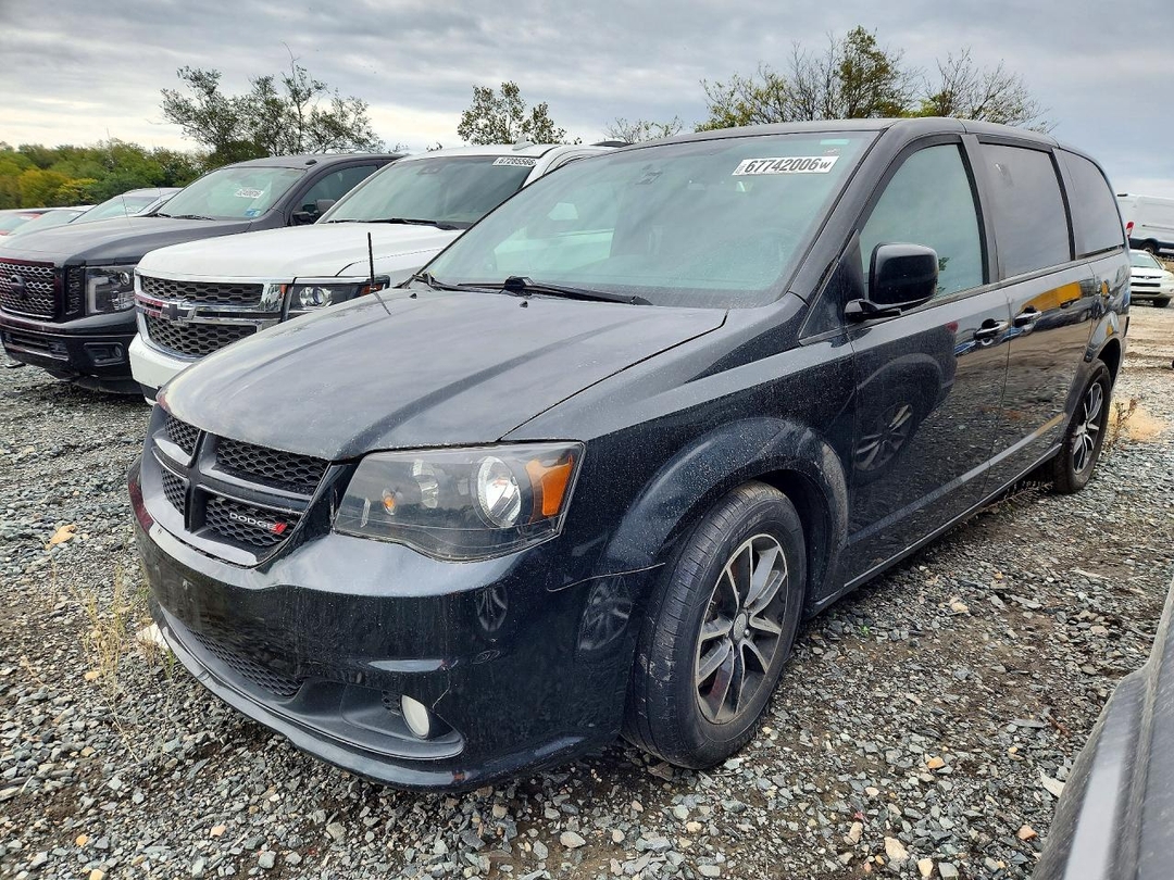 Vue de 2018 DODGE GRAND CARAVAN GT, angle 1