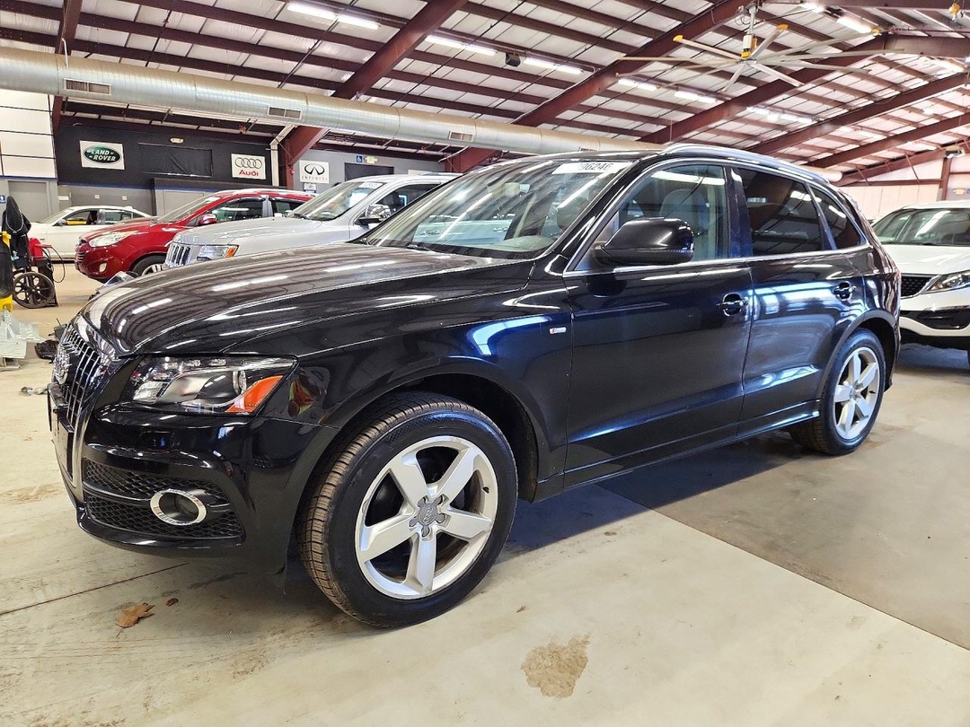 منظر 2011 AUDI Q5 PREMIUM PLUS، زاوية 1