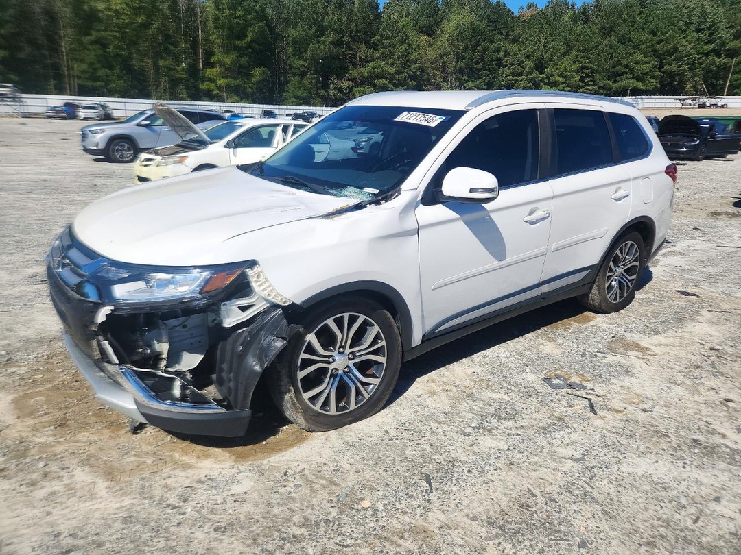 منظر 2017 MITSUBISHI OUTLANDER SE، زاوية 1