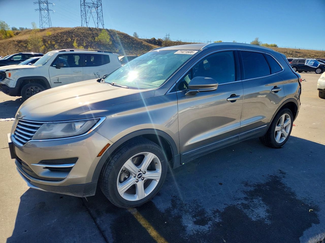 Вид 2017 LINCOLN MKC PREMIERE, угол 1