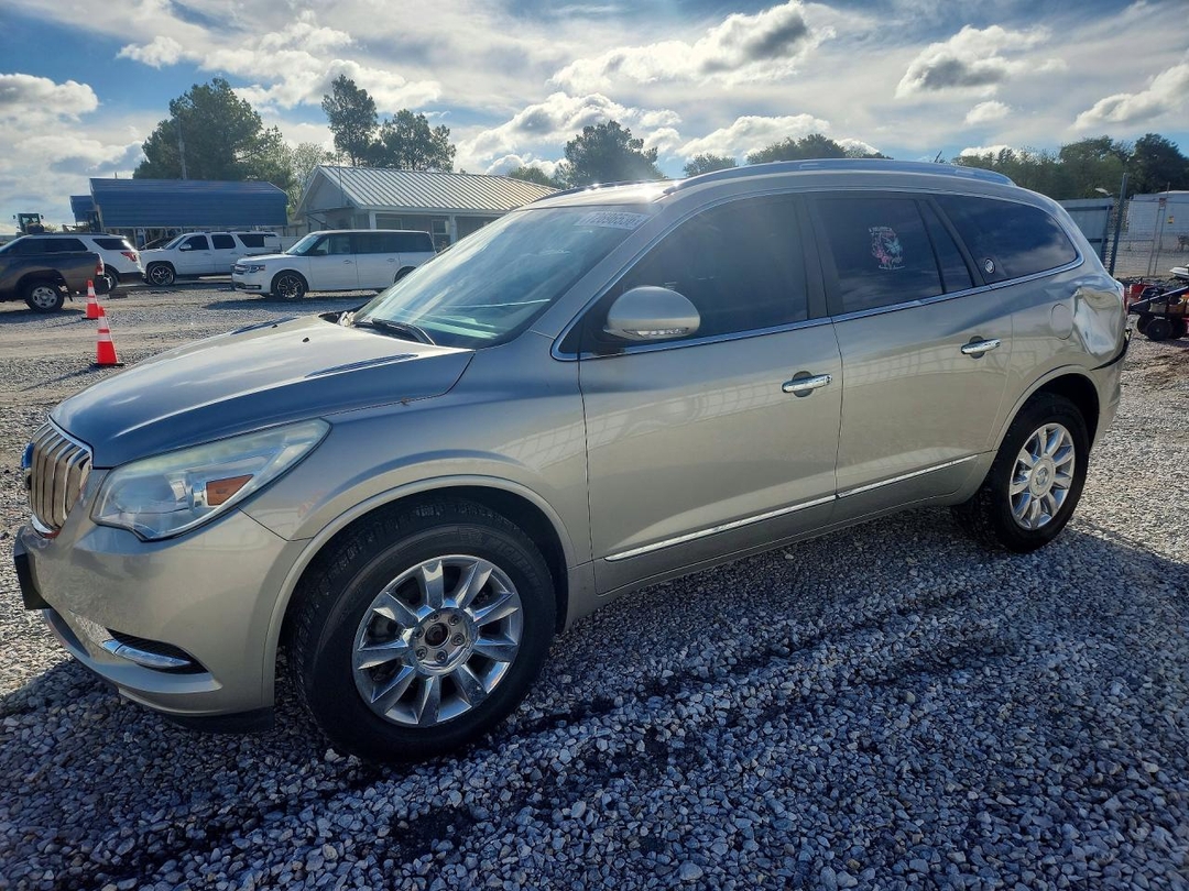 Vue de 2015 BUICK ENCLAVE, angle 1
