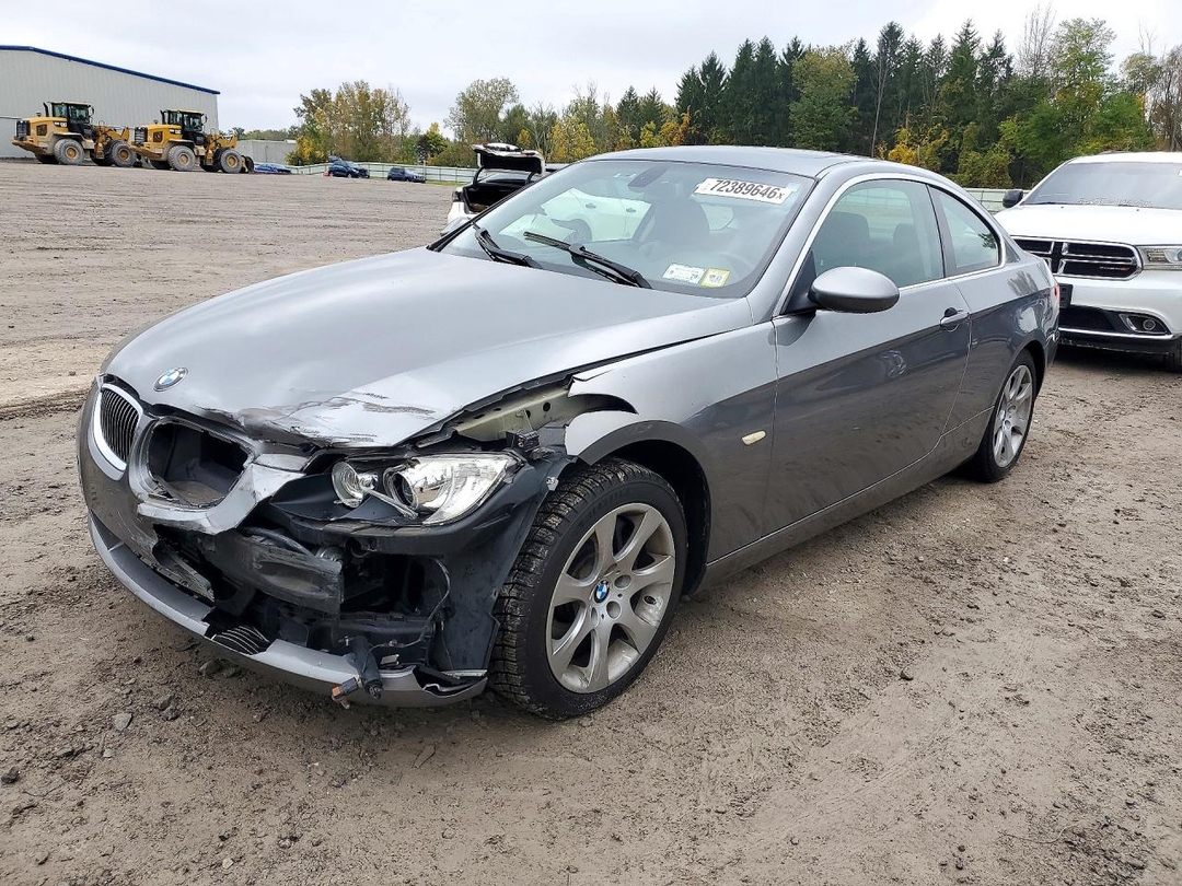 Vue de 2008 BMW 335 XI, angle 1