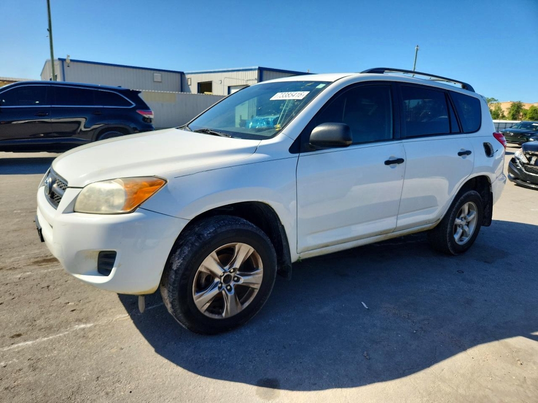 منظر 2010 TOYOTA RAV4 BASE، زاوية 1