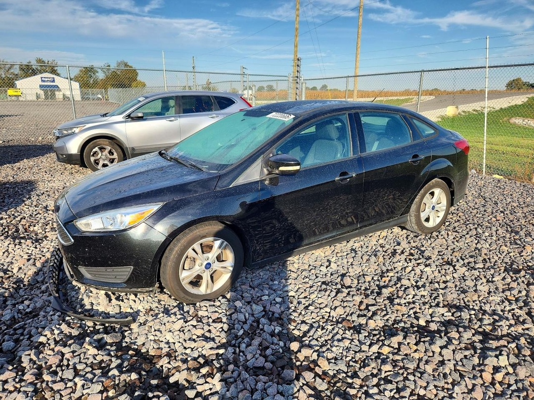منظر 2015 FORD FOCUS SE، زاوية 1