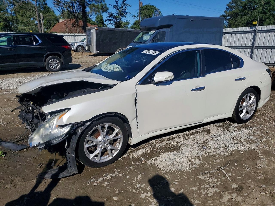 Vista de 2014 NISSAN MAXIMA 3.5 SV, ángulo 1