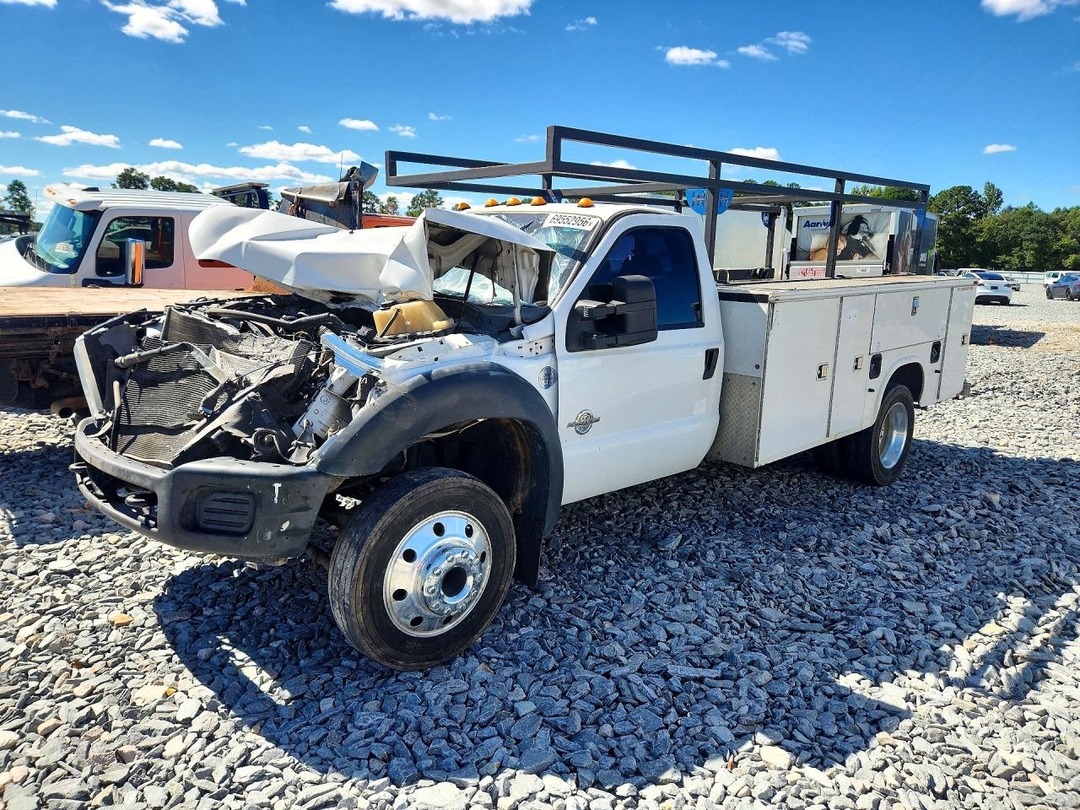 Vista de 2012 FORD F450 SUPER DUTY, ángulo 1