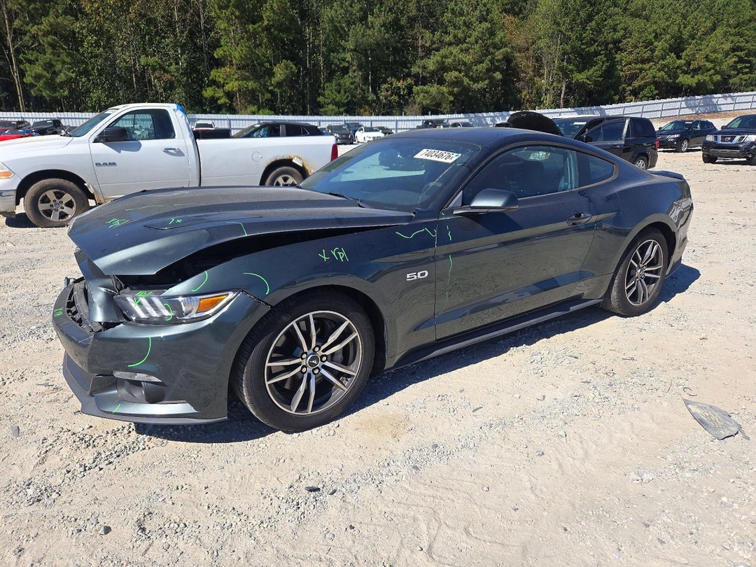 Vista de 2015 FORD MUSTANG GT, ángulo 1
