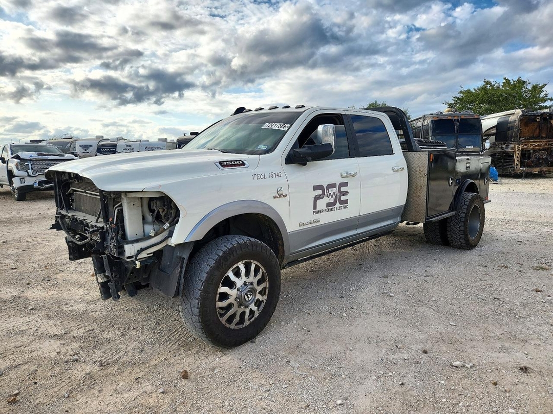 Vedere 2020 RAM 3500 LARAMIE, unghi 1