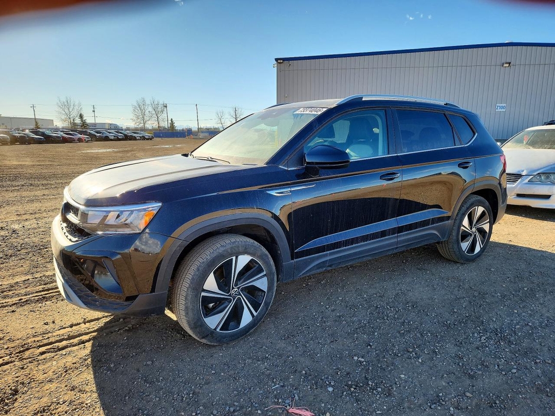 Vista de 2024 VOLKSWAGEN TAOS SEL, ángulo 1