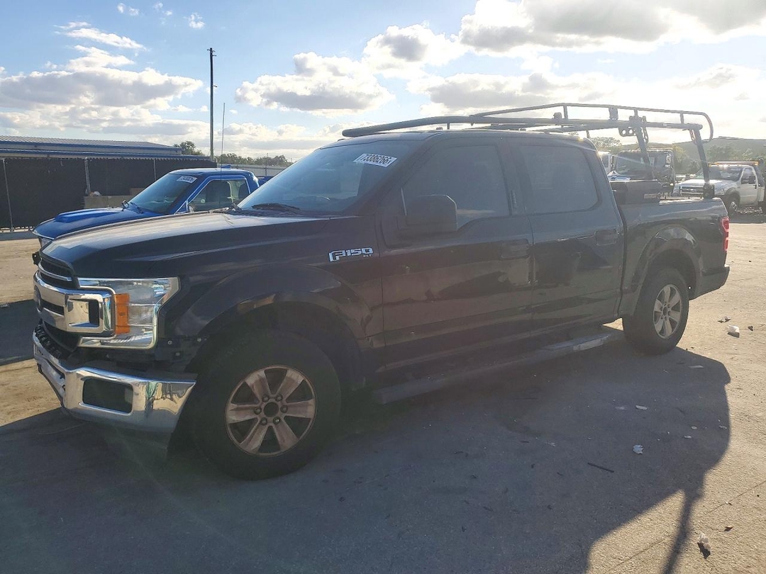 Vue de 2018 FORD F150 SUPERCREW, angle 1