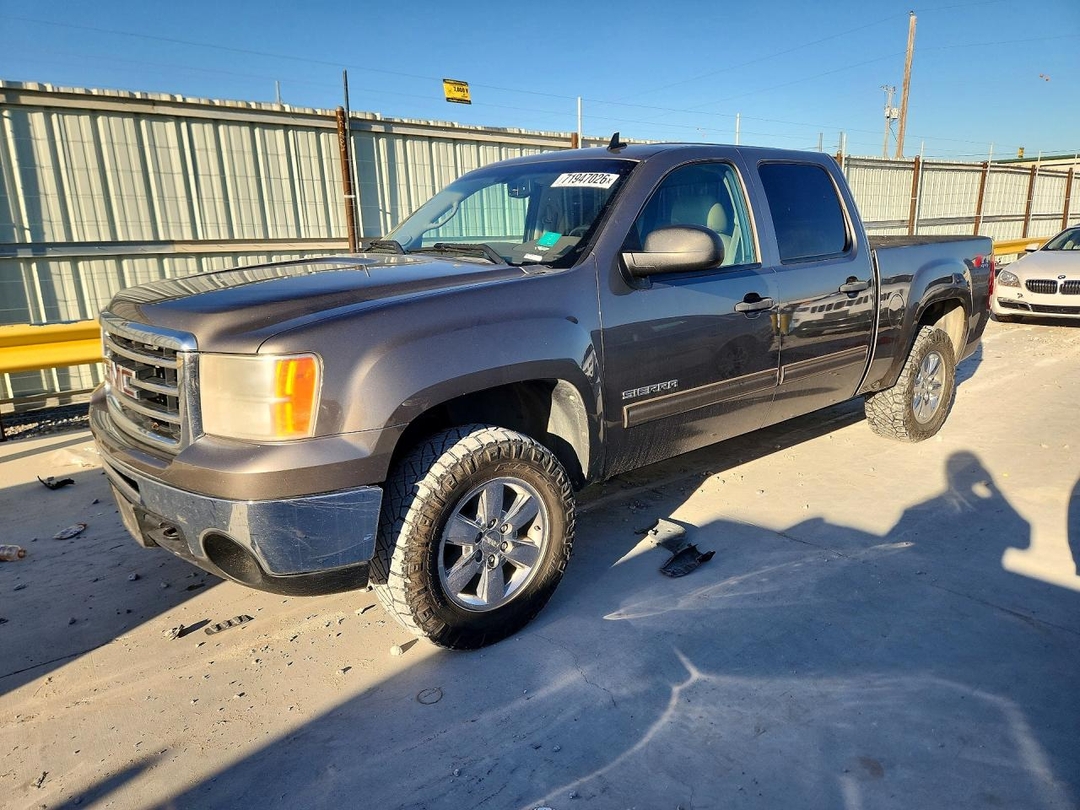 منظر 2012 GMC SIERRA K1500 SLE، زاوية 1