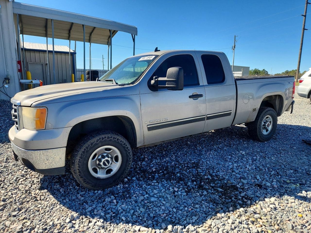 Вид 2009 GMC SIERRA K2500 SLE, угол 1