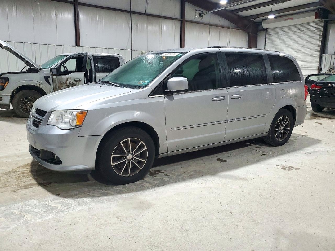 Vedere 2017 DODGE GRAND CARAVAN SXT, unghi 1