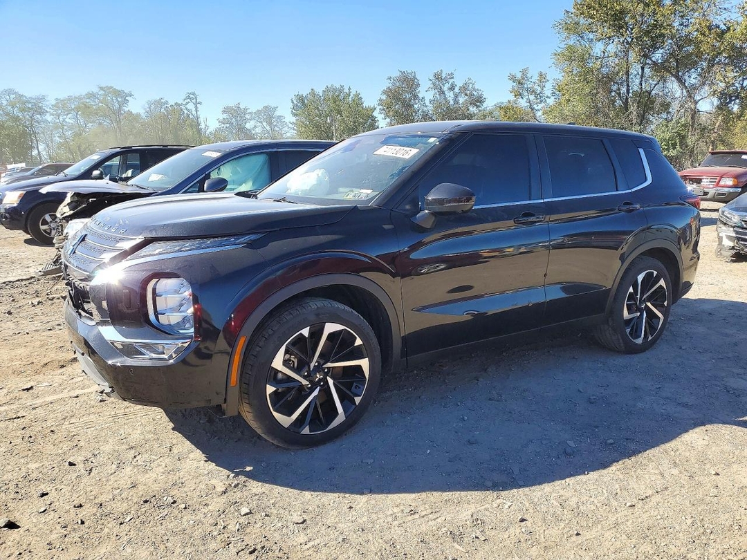 منظر 2022 MITSUBISHI OUTLANDER SE، زاوية 1