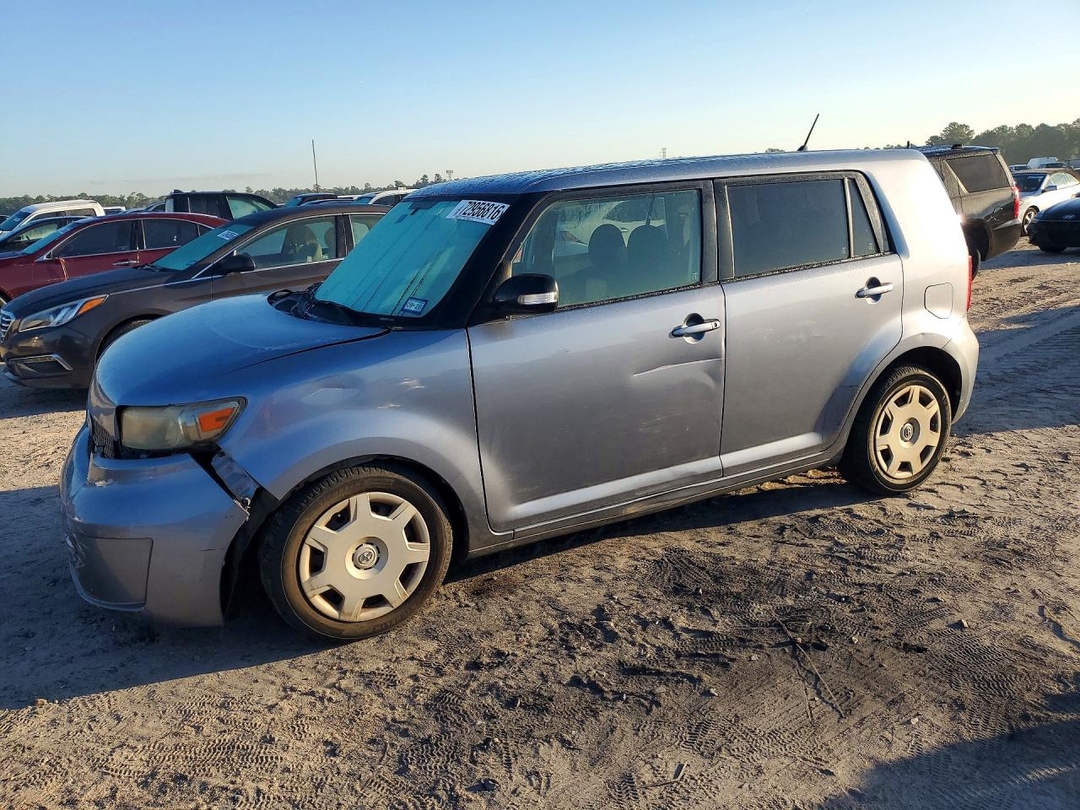 Vista de 2010 SCION XB BASE, ángulo 1