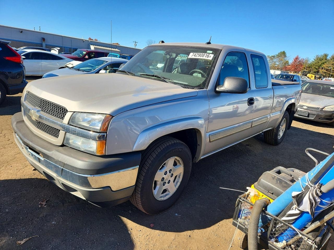Вид 2005 CHEVROLET SILVERADO K1500, угол 1