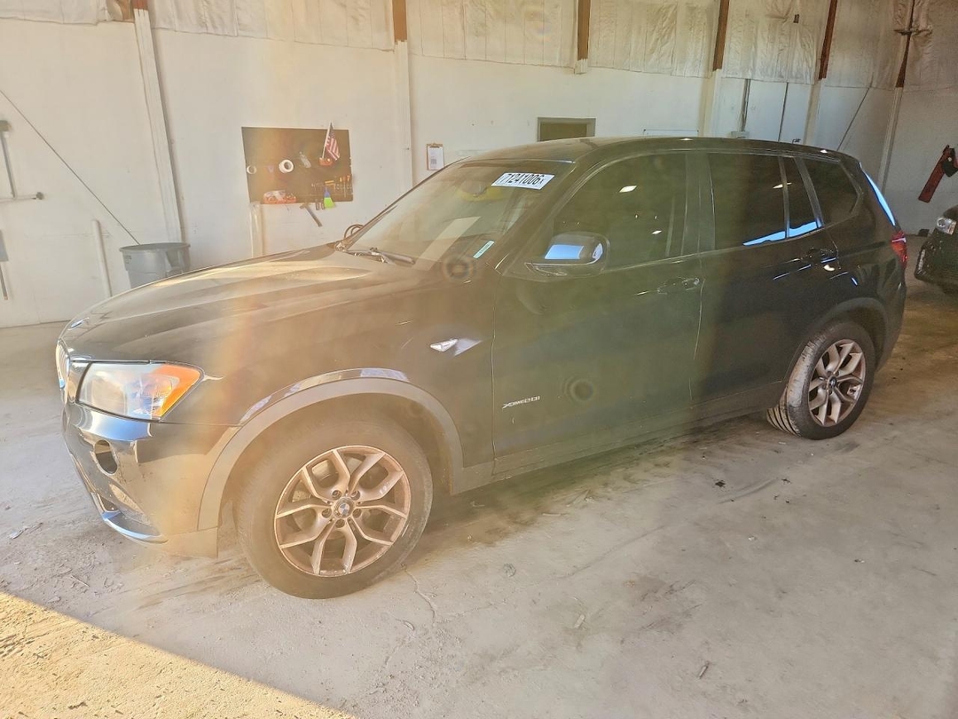 منظر 2013 BMW X3 XDRIVE28I، زاوية 1