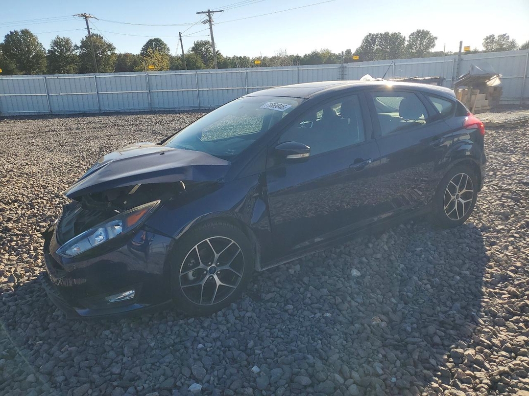 Vista de 2017 FORD FOCUS SEL, ángulo 1