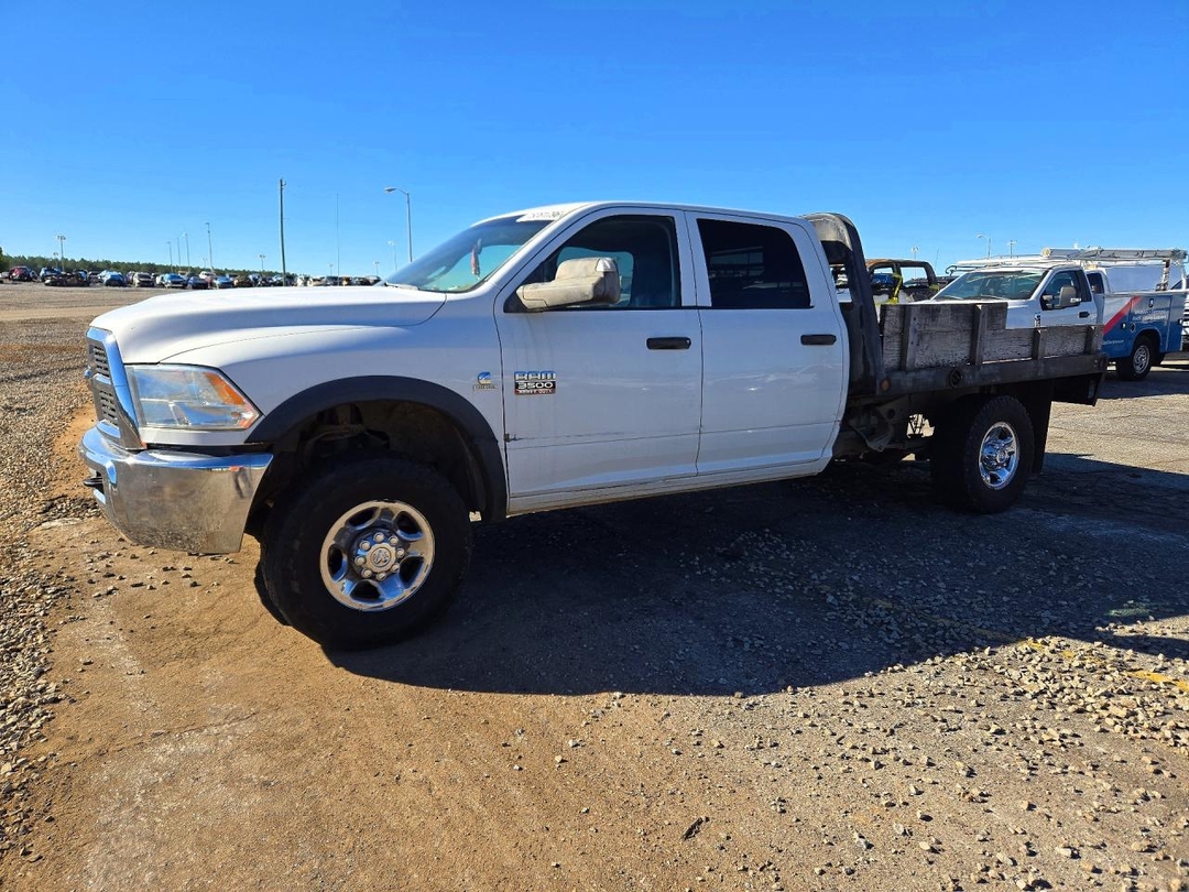 منظر 2012 DODGE RAM 3500 ST، زاوية 1