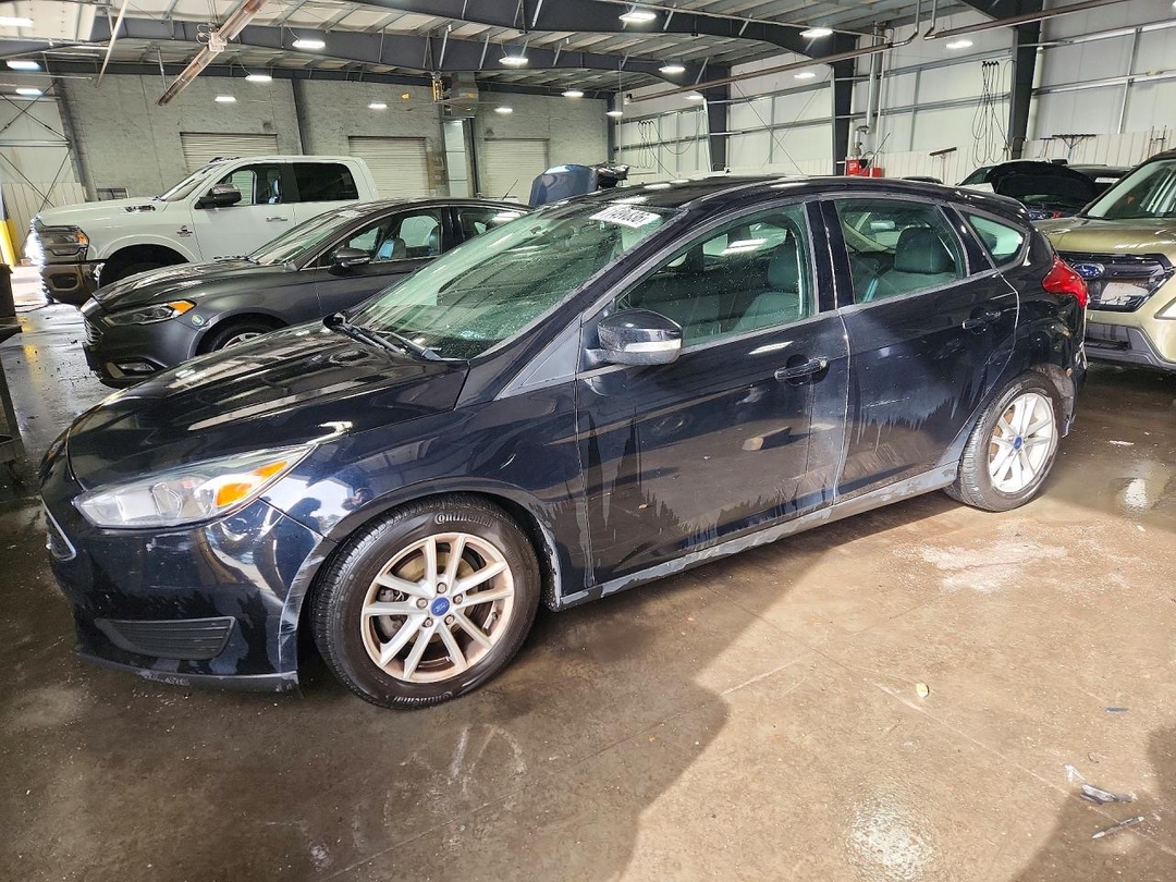 منظر 2016 FORD FOCUS SE، زاوية 1