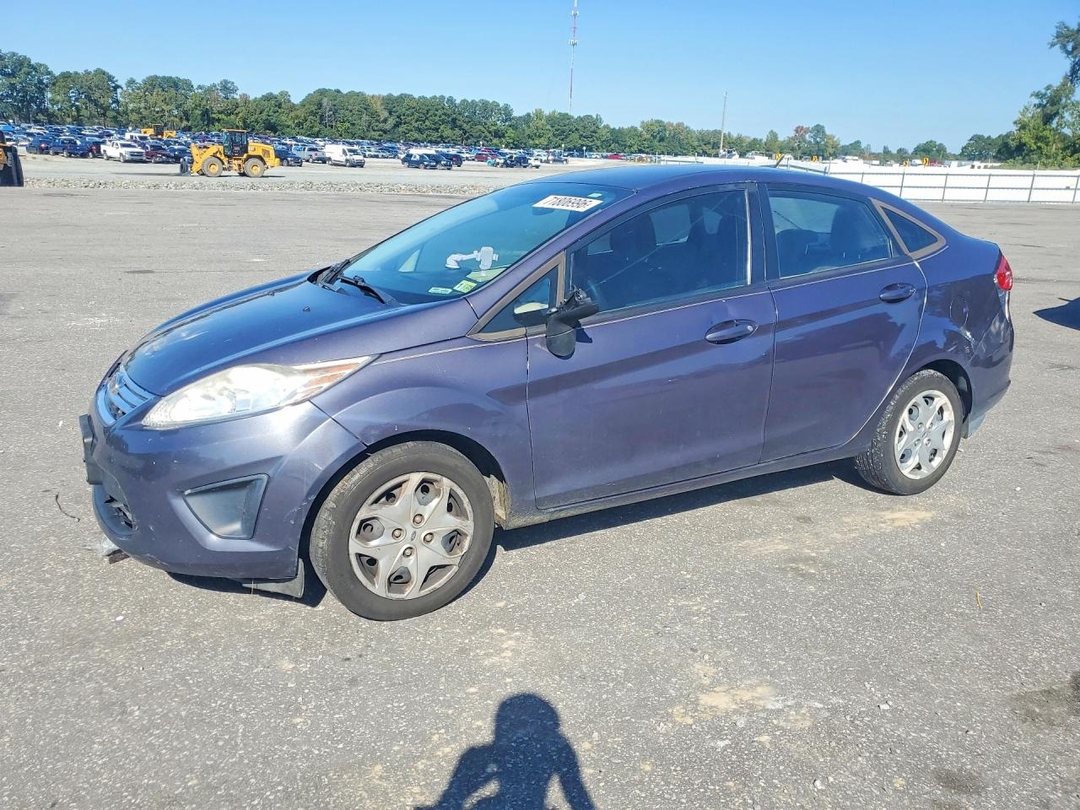 منظر 2013 FORD FIESTA SE، زاوية 1