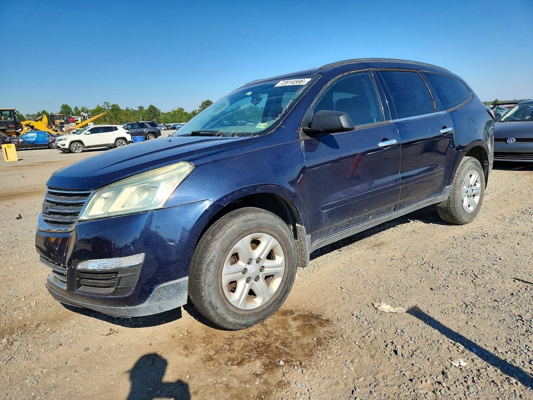 Vista de 2017 CHEVROLET TRAVERSE LS, ángulo 1