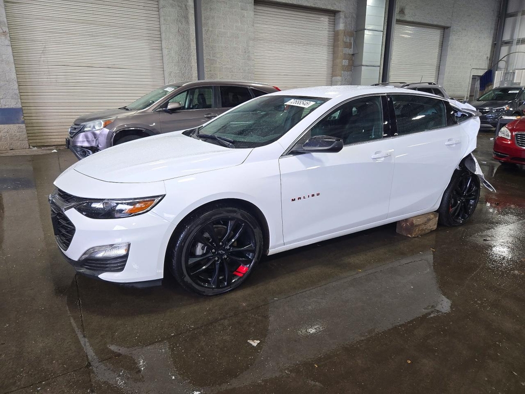 منظر 2022 CHEVROLET MALIBU LT، زاوية 1