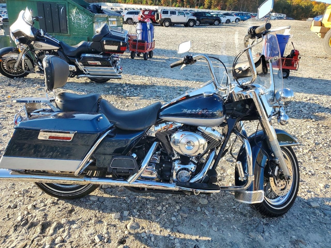 منظر 2001 HARLEY-DAVIDSON FLHRI، زاوية 1