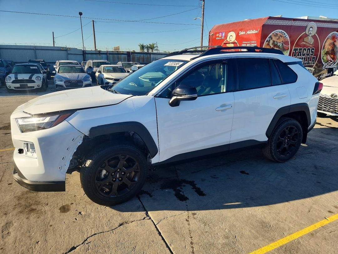 منظر 2023 TOYOTA RAV4 TRD OFF ROAD، زاوية 1