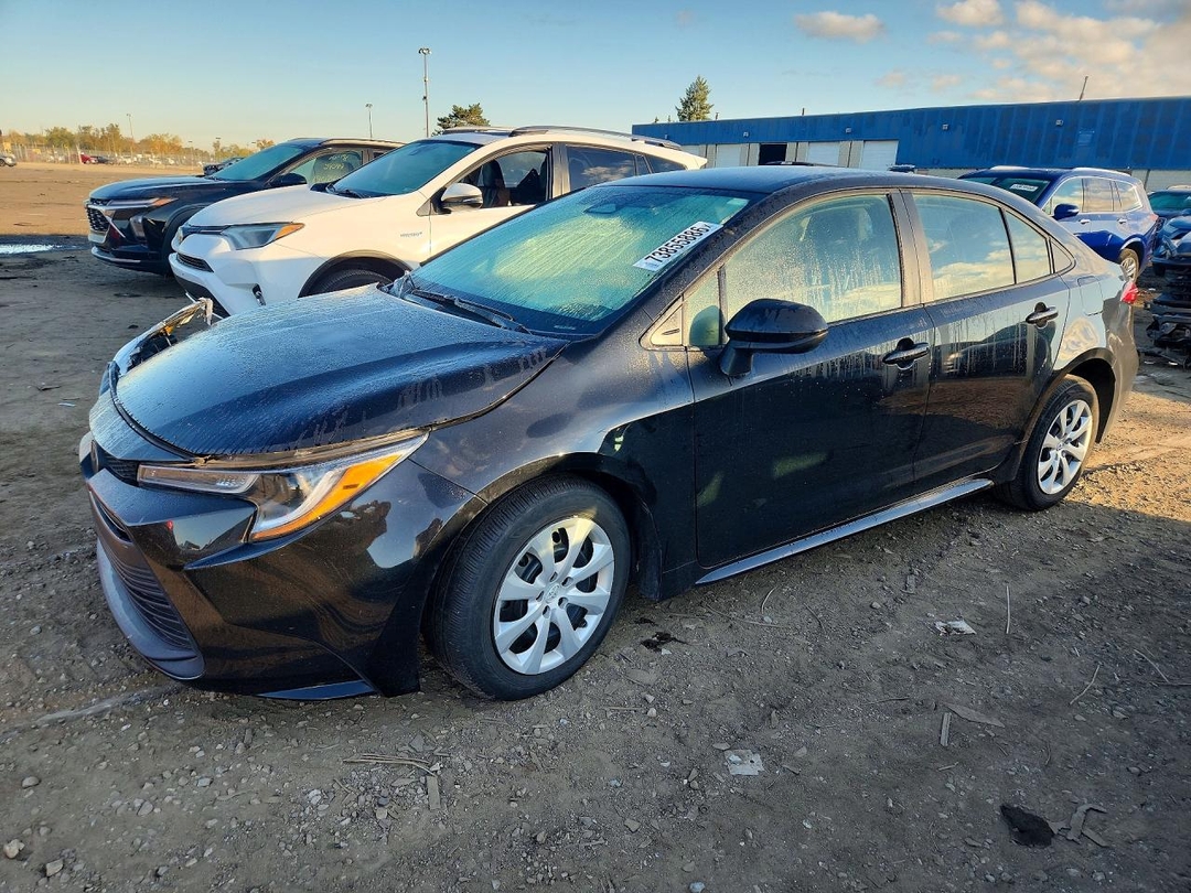 Vue de 2024 TOYOTA COROLLA LE, angle 1