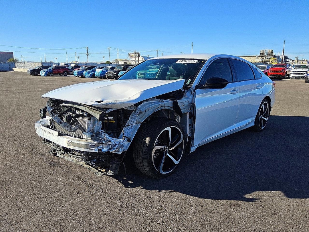 Vue de 2022 HONDA ACCORD HYBRID SPORT, angle 1
