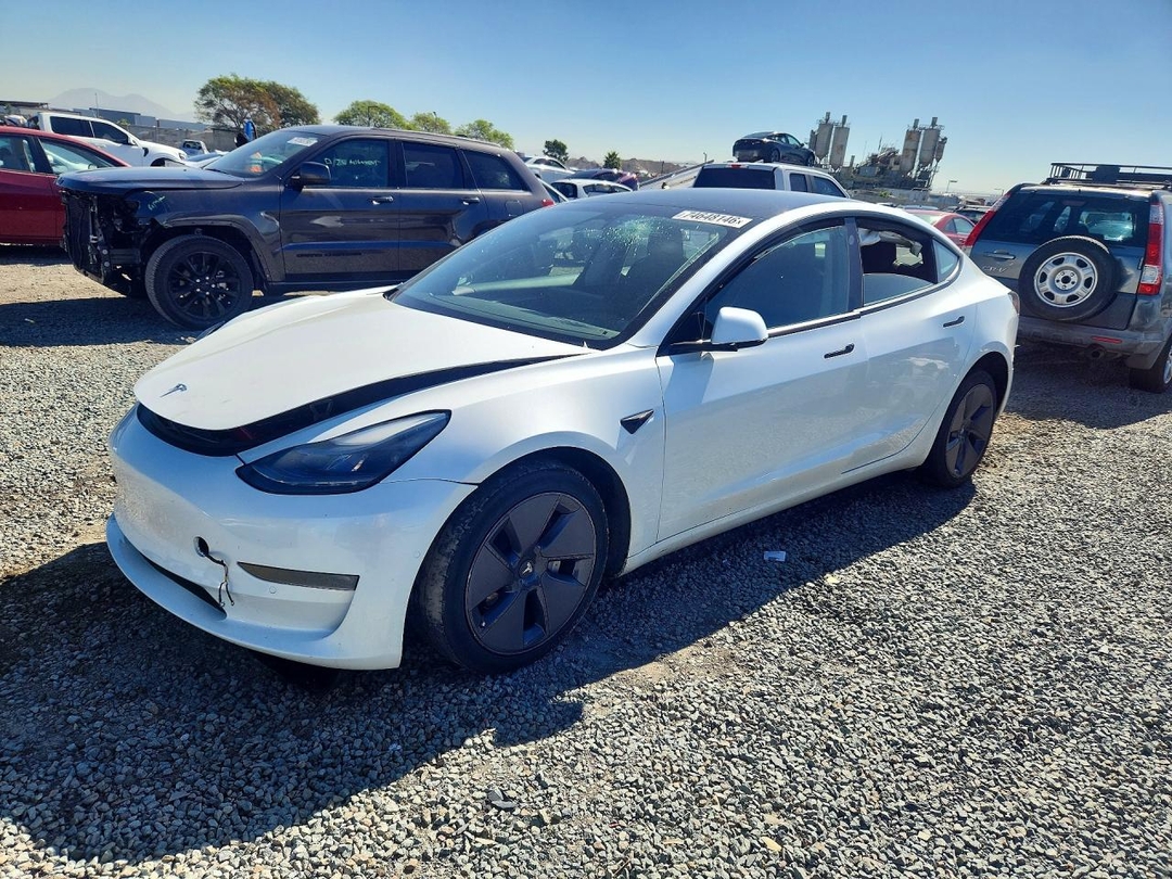 Vista de 2022 TESLA MODEL 3, ángulo 1
