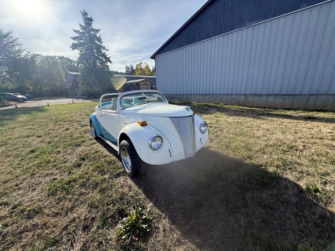 Вид 1968 VOLKSWAGEN BEETLE, угол 1